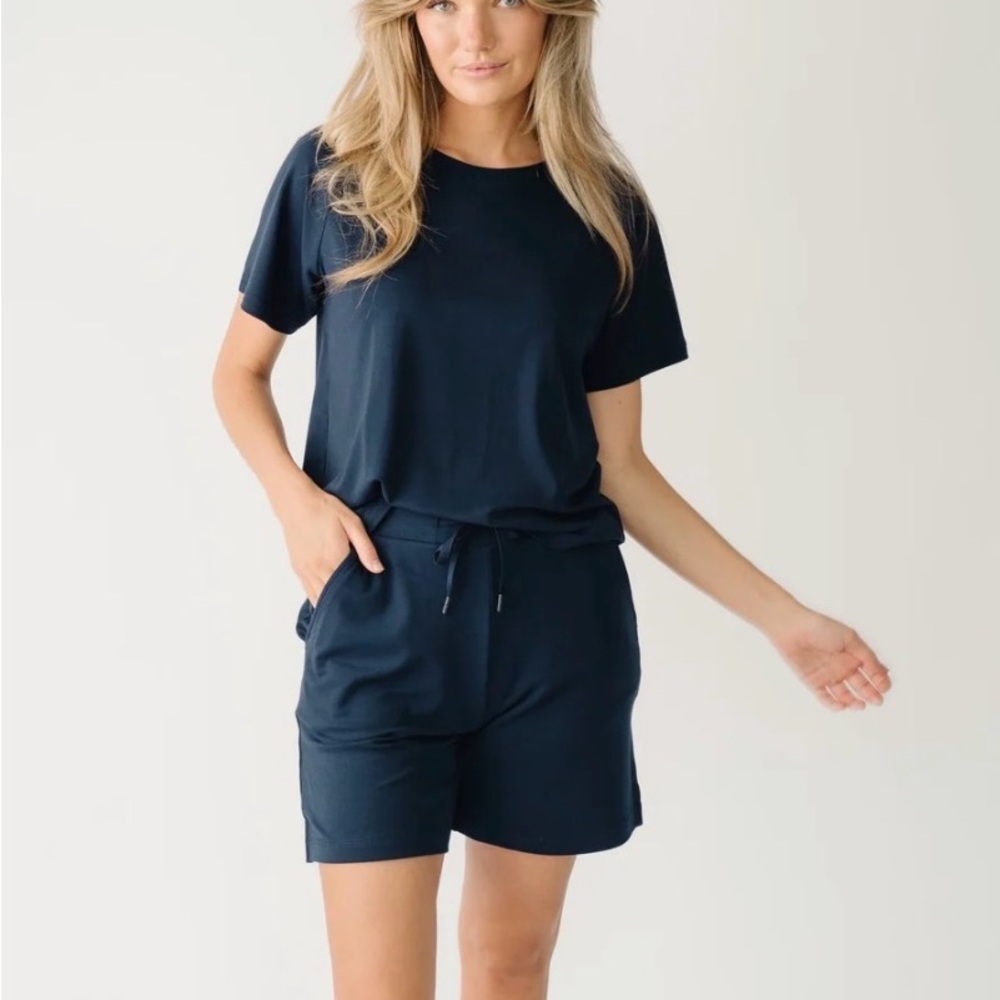 NWOT Cozy Earth Bamboo Women’s Blue Drawstring Shorts - Picture 4 of 4